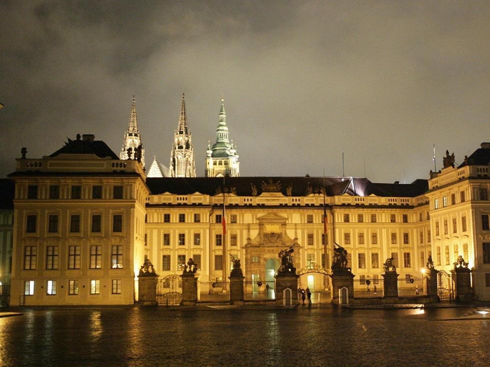 The Bookhouse, 5-bedroom By Castle Praha